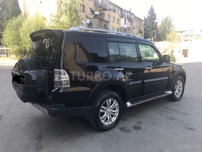 Mitsubishi Pajero 2007, 121,300 km - 3.0 l - Bakı