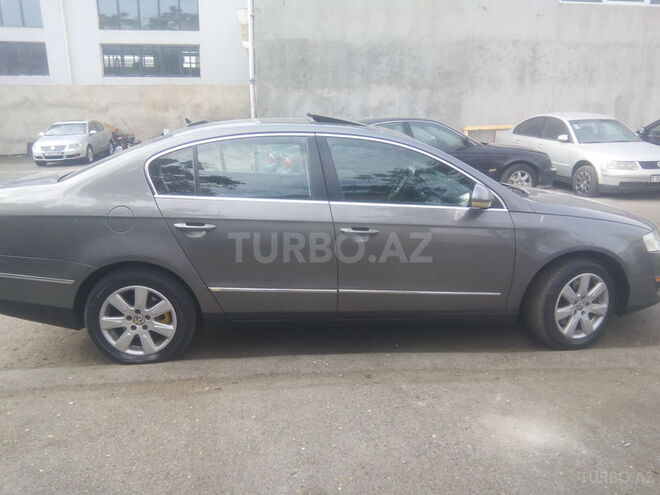 Volkswagen Passat 2005, 178,000 km - 2.0 l - Bakı