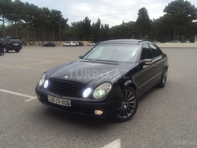 Mercedes E 270 2003, 210,000 km - 2.7 l - Sumqayıt