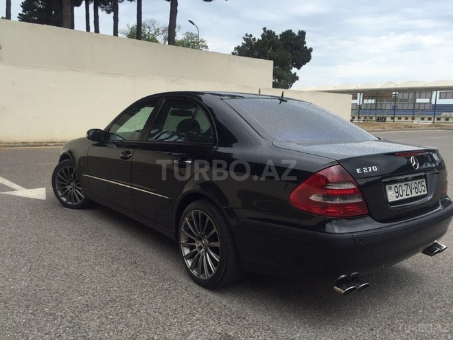 Mercedes E 270 2003, 210,000 km - 2.7 l - Sumqayıt
