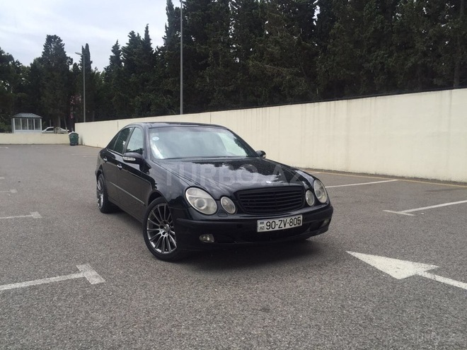 Mercedes E 270 2003, 210,000 km - 2.7 l - Sumqayıt