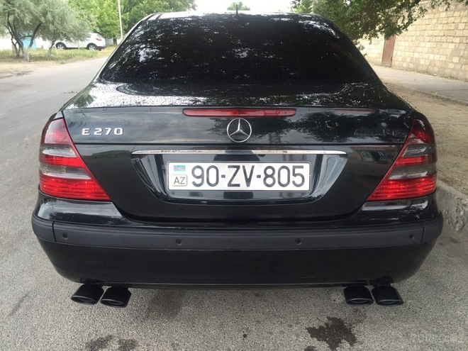 Mercedes E 270 2003, 210,000 km - 2.7 l - Sumqayıt