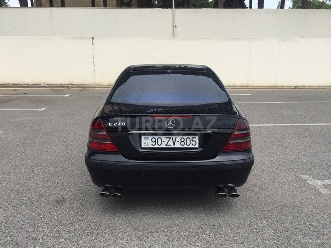 Mercedes E 270 2003, 210,000 km - 2.7 l - Sumqayıt