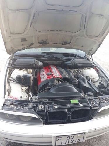 BMW 528 1998, 250,000 km - 2.8 l - Bakı