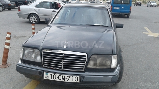Mercedes E 300 1994, 250,000 km - 3.0 l - Bakı