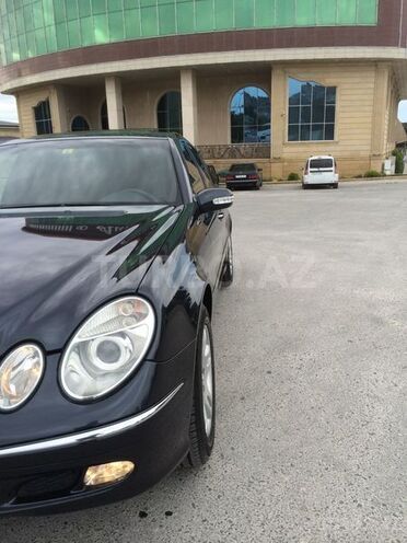 Mercedes E 220 2002, 228,000 km - 2.2 l - Bakı