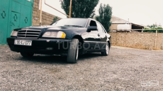Mercedes C 230 1998, 137,000 km - 2.3 l - Bakı