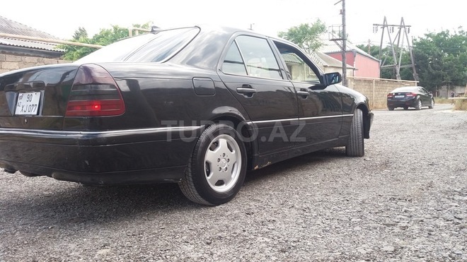 Mercedes C 230 1998, 137,000 km - 2.3 l - Bakı