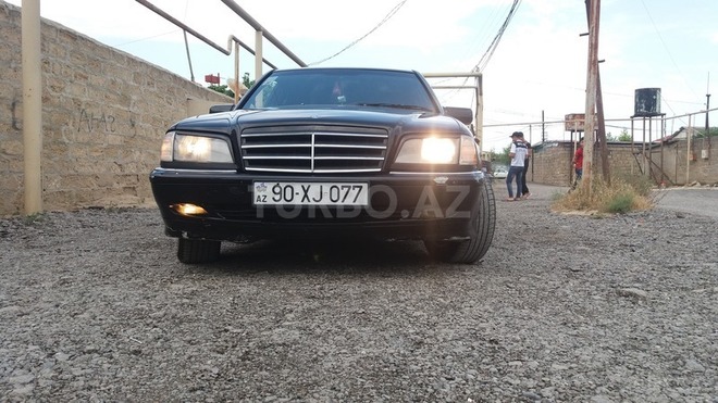 Mercedes C 230 1998, 137,000 km - 2.3 l - Bakı