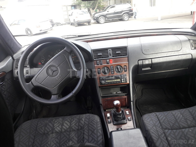 Mercedes C 180 1994, 250,000 km - 1.8 л - Bakı