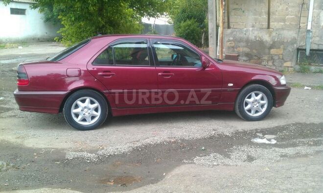 Mercedes C 180 1998, 305,000 km - 1.8 l - Göygöl