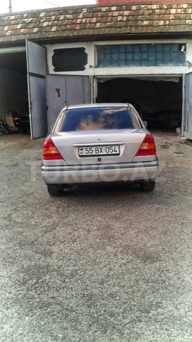 Mercedes C 180 1995, 310,000 km - 0.3 l - Şəki