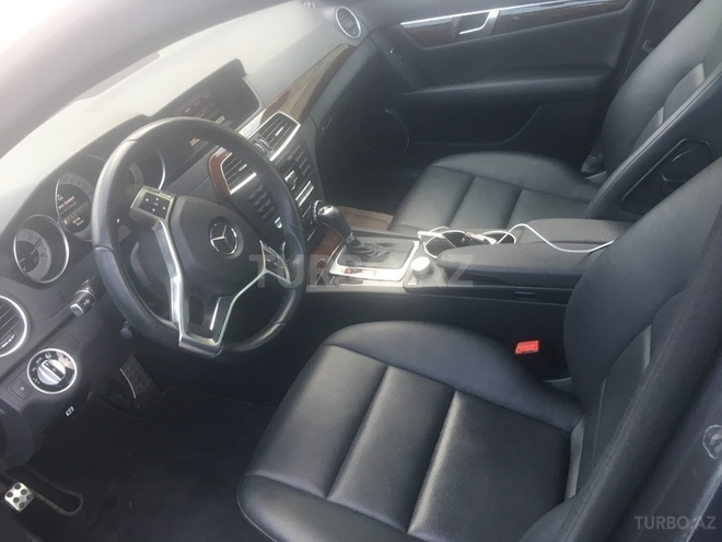 Mercedes C 250 2014, 41,200 km - 2.5 l - Bakı
