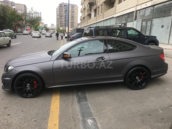 Mercedes C 180 2013, 24,300 km - 1.8 l - Bakı