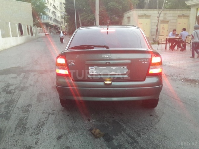 Opel Astra 1998, 240,000 km - 1.8 l - Bakı