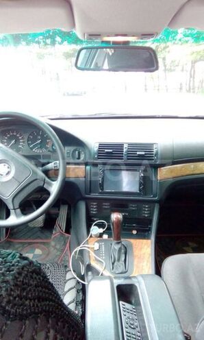 BMW 528 1996, 273,000 km - 2.8 l - Bakı