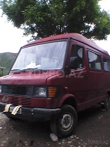 Mercedes 208 D 1992, 25,628 km - 0.1 l - İsmayıllı