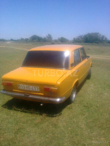 LADA (VAZ) 21011 1979, 1,000 km - 1.5 l - Ucar