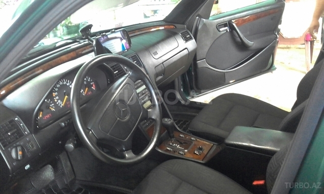 Mercedes C 180 1998, 155,540 km - 1.8 l - Salyan