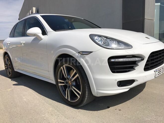 Porsche Cayenne 2012, 126,000 km - 3.5 л - Bakı