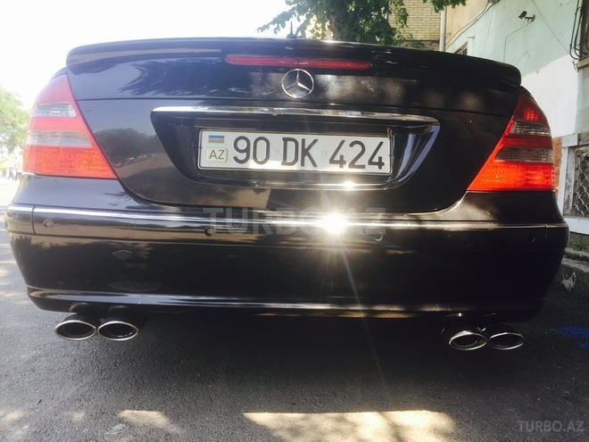 Mercedes E 320 2003, 187,000 km - 3.2 l - Bakı