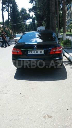 Mercedes E 220 2010, 198,000 km - 2.2 л - Qazax