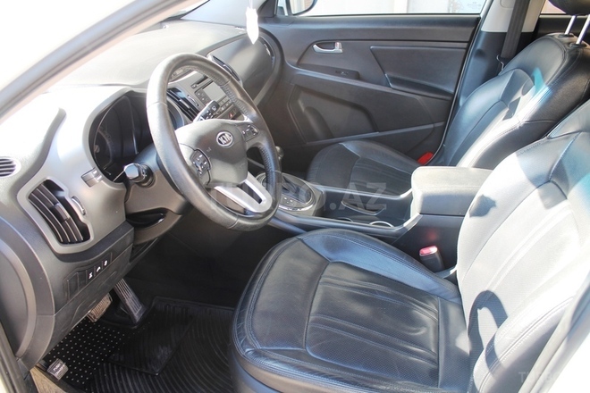Kia Sportage 2011, 83,000 km - 2.4 l - Bakı