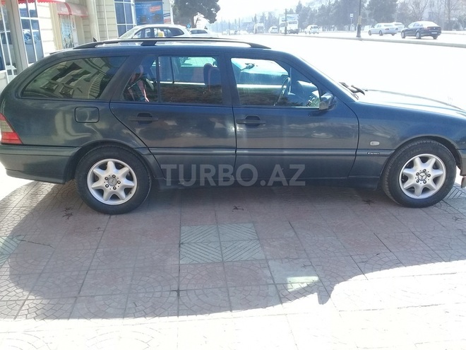 Mercedes C 200 1999, 335,000 km - 0.2 l - Bakı