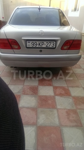 Mercedes E 240 1998, 251,000 km - 2.4 l - Bakı