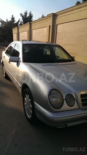 Mercedes E 240 1998, 251,000 km - 2.4 l - Bakı