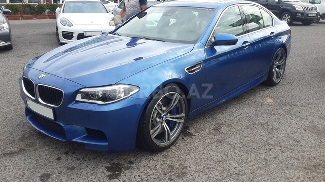 BMW M5 2012, 50,000 km - 4.4 l - Bakı