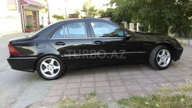 Mercedes C 200 2002, 180,000 km - 2.0 l - Bakı