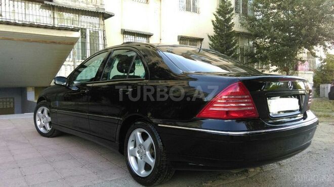 Mercedes C 200 2002, 180,000 km - 2.0 l - Bakı