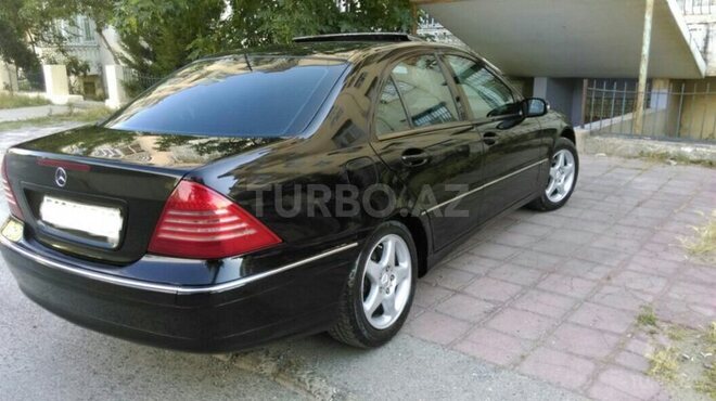 Mercedes C 200 2002, 180,000 km - 2.0 l - Bakı