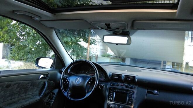Mercedes C 200 2002, 180,000 km - 2.0 l - Bakı