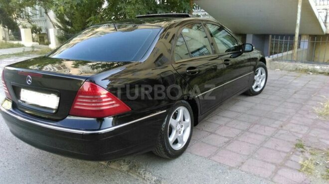 Mercedes C 200 2002, 180,000 km - 2.0 l - Bakı