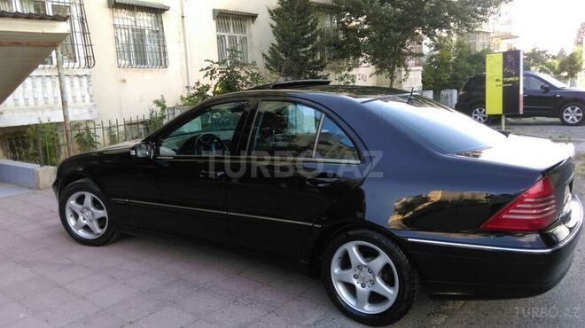 Mercedes C 200 2002, 180,000 km - 2.0 l - Bakı