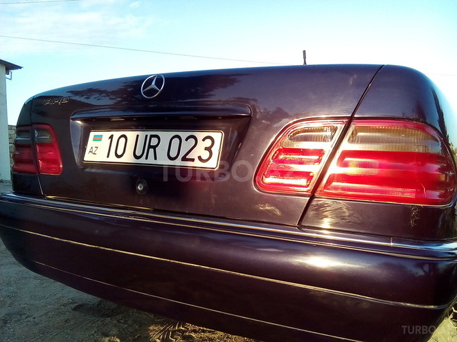 Mercedes E 230 1997, 230,000 km - 2.3 l - Bakı