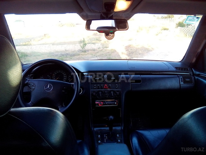 Mercedes E 230 1997, 230,000 km - 2.3 l - Bakı
