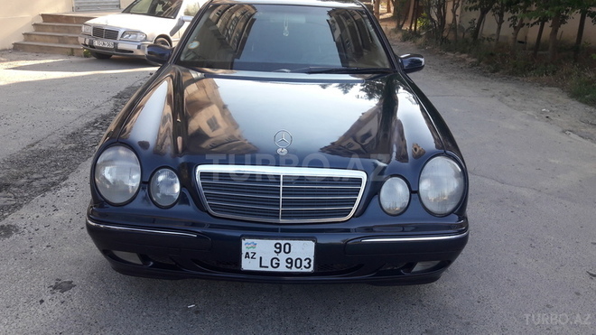 Mercedes E 240 2000, 350,000 km - 2.4 l - Bakı