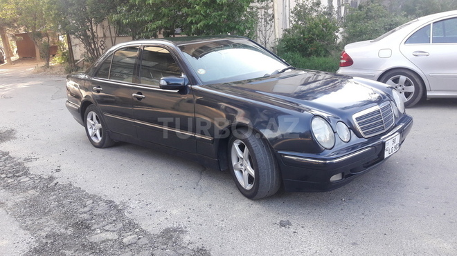 Mercedes E 240 2000, 350,000 km - 2.4 l - Bakı