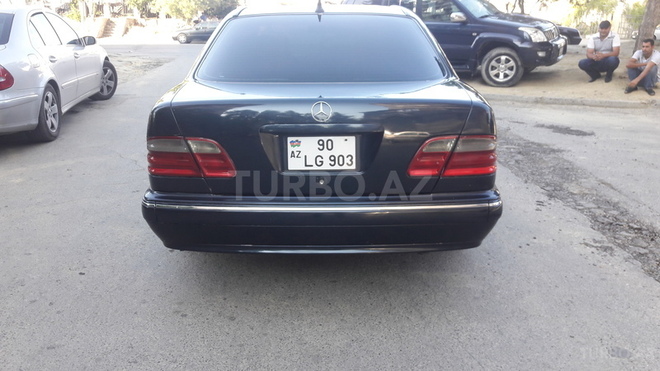 Mercedes E 240 2000, 350,000 km - 2.4 l - Bakı