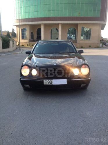 Mercedes E 240 2002, 280,000 km - 2.7 l - Bakı