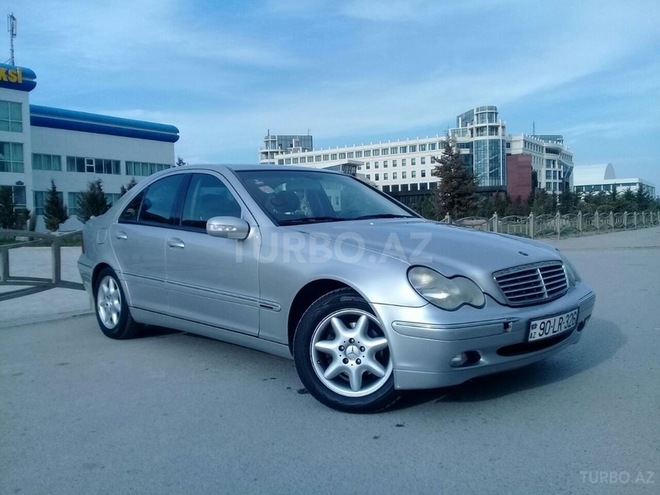 Mercedes C 180 2001, 180,000 km - 1.8 л - Bakı