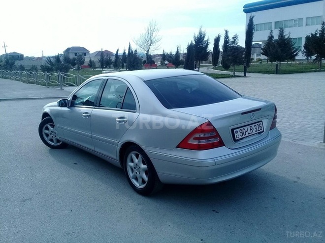 Mercedes C 180 2001, 180,000 km - 1.8 л - Bakı