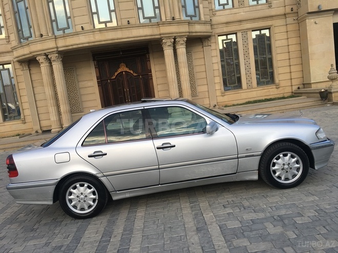 Mercedes C 180 1998, 218,000 km - 1.8 l - Bakı
