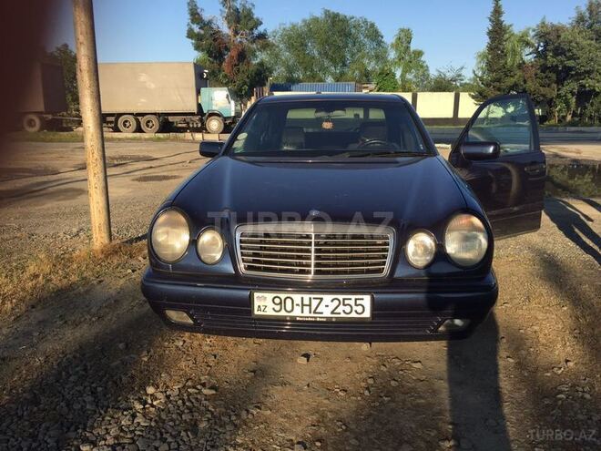 Mercedes E 200 1998, 328,000 km - 0.2 л - Lənkəran