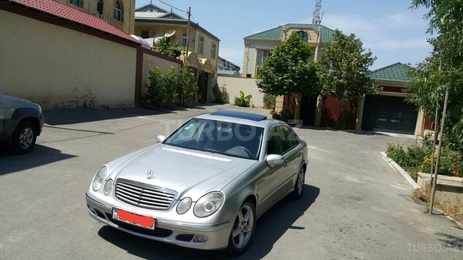 Mercedes E 270 2003, 254,300 km - 2.7 l - Bakı