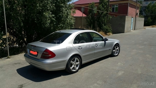 Mercedes E 270 2003, 254,300 km - 2.7 l - Bakı