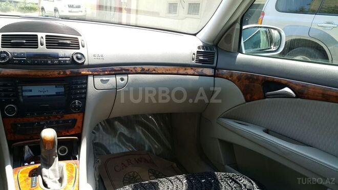 Mercedes E 270 2003, 254,300 km - 2.7 l - Bakı